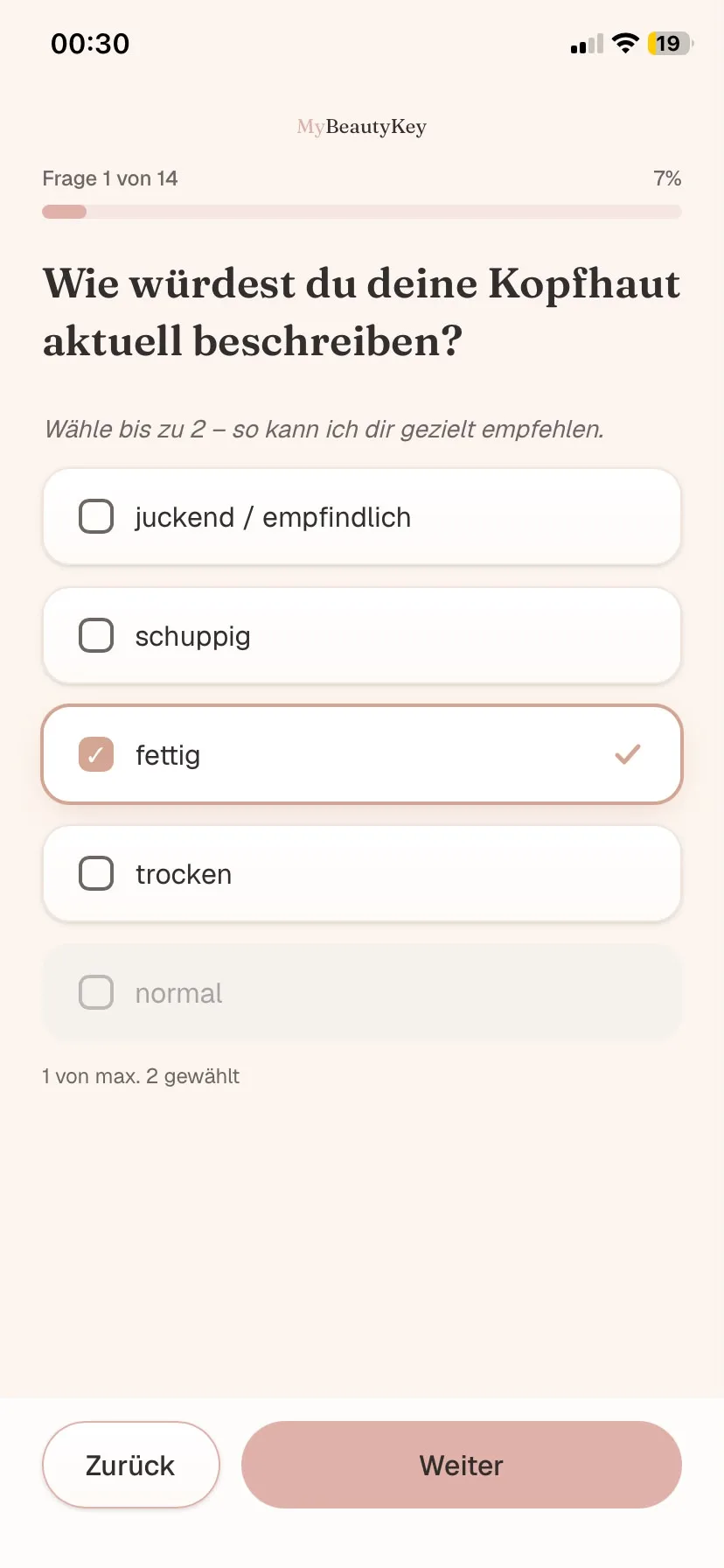 Fragebogen-Frage 1 im mobilen Portal — Wie würdest du deine Kopfhaut beschreiben